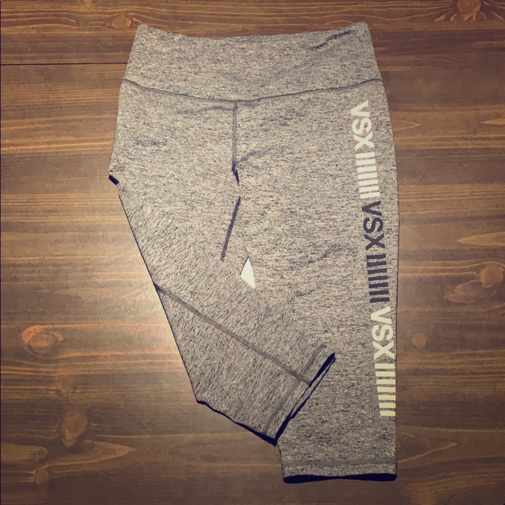Victoria Secret cropped athletic leggings